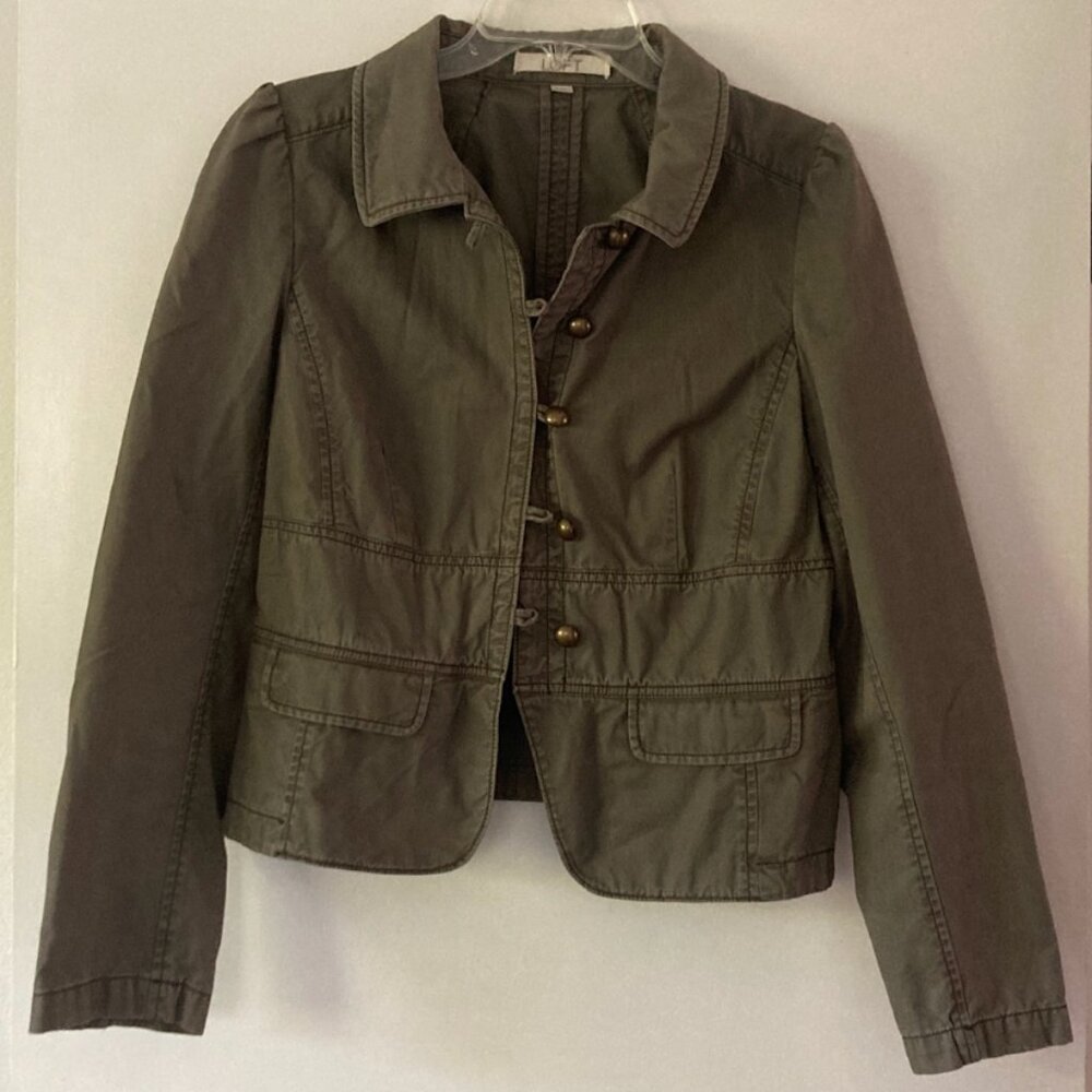 Ann Taylor Loft / Olive Green Short Crop Jacket / Brushed Brass Button / Size 10